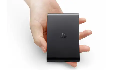 playstation-tv-hand