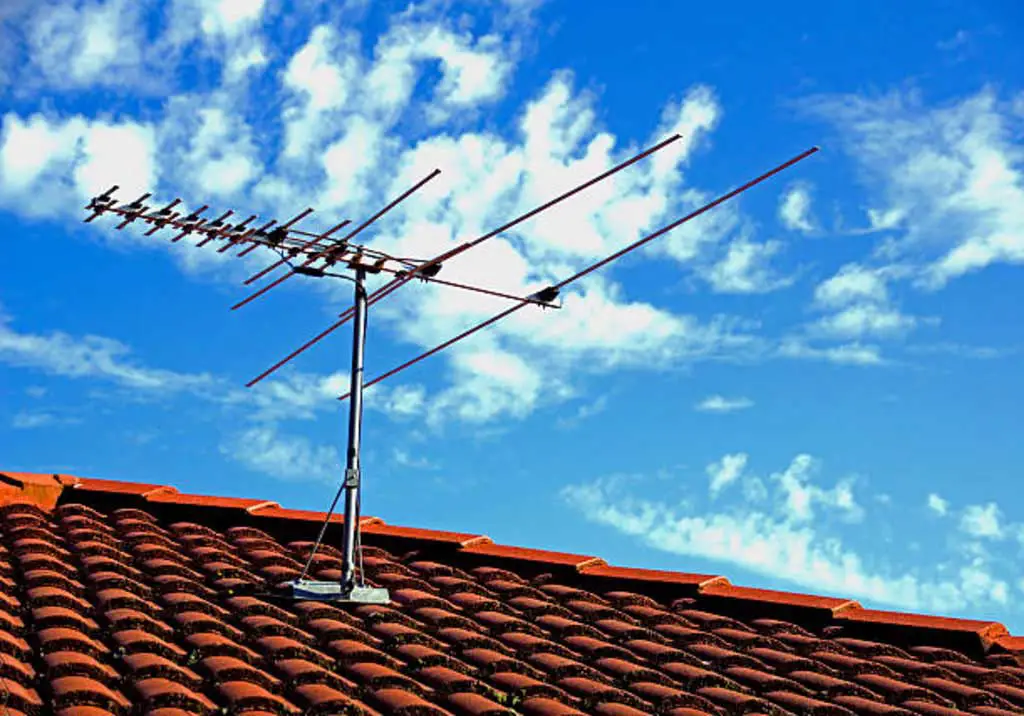 rooftop antenna photo