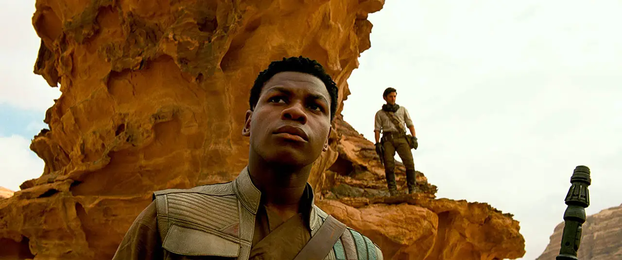 Oscar Isaac & John Boyega star in "Star Wars: The Rise of Skywalker" (2019) movie still
