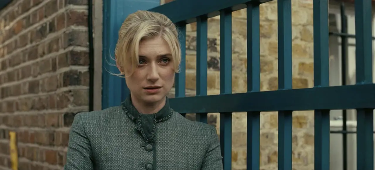 Elizabeth Debicki stars in Tenet