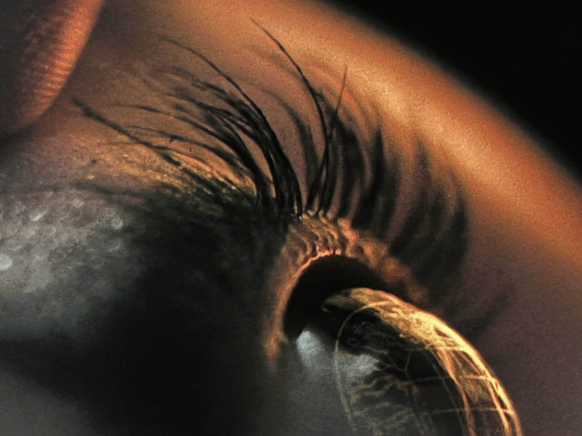 the batman 4k blu-ray selina eye closeup